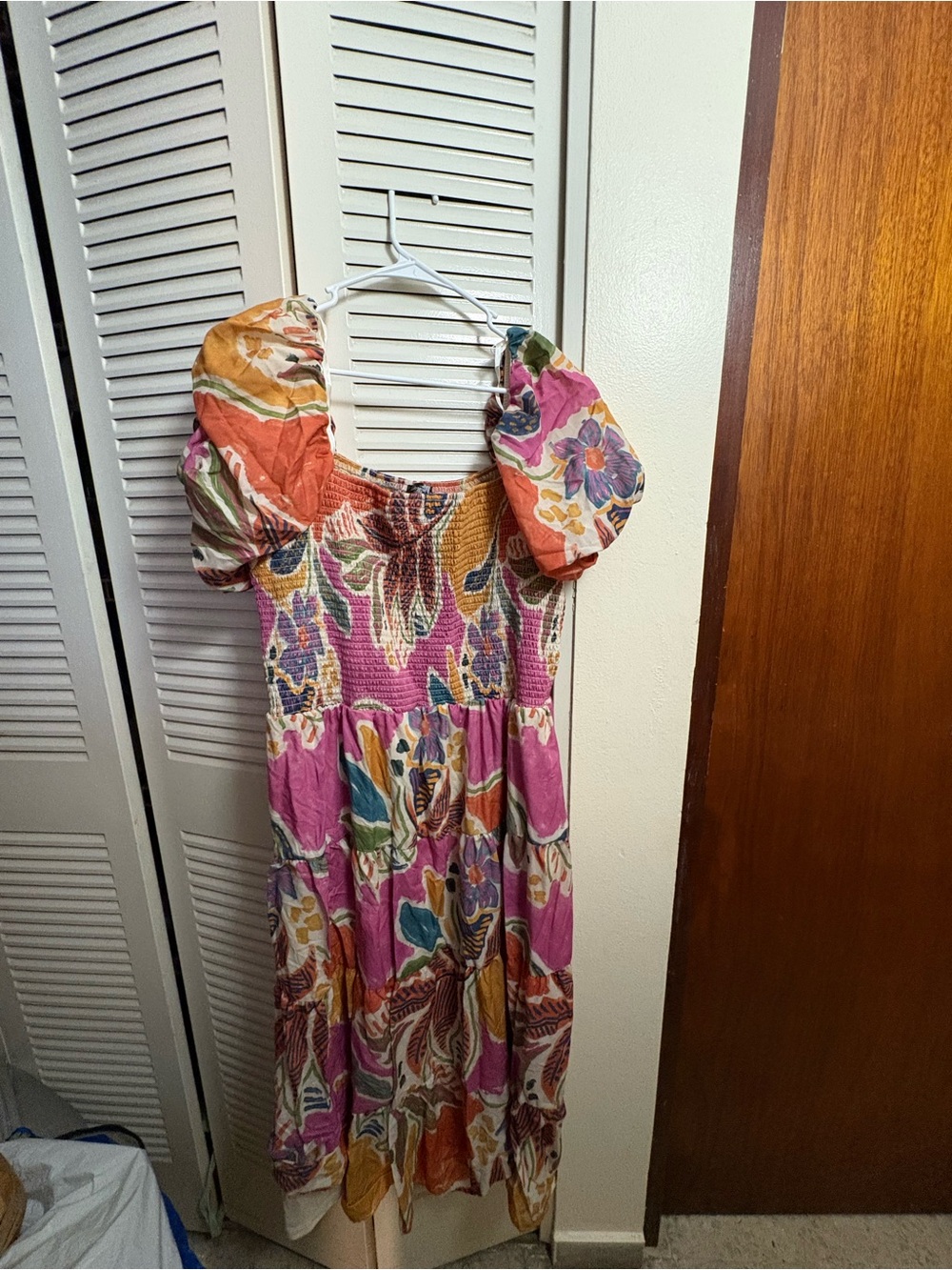 Pink Floral Puff-Sleeve Maxi Dress with Tiered Skirt